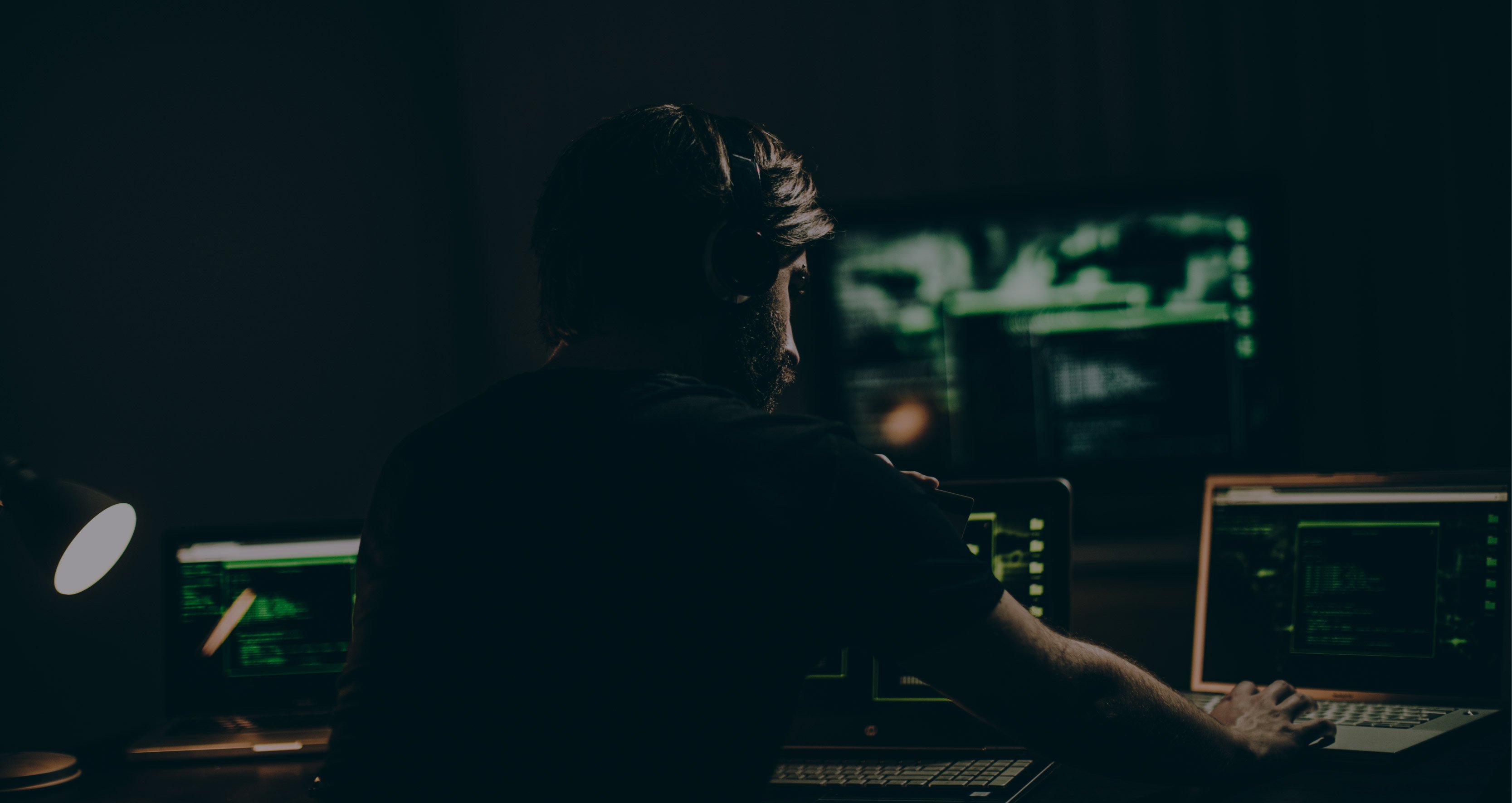 Dark room- man hacking- pen-test compelling case